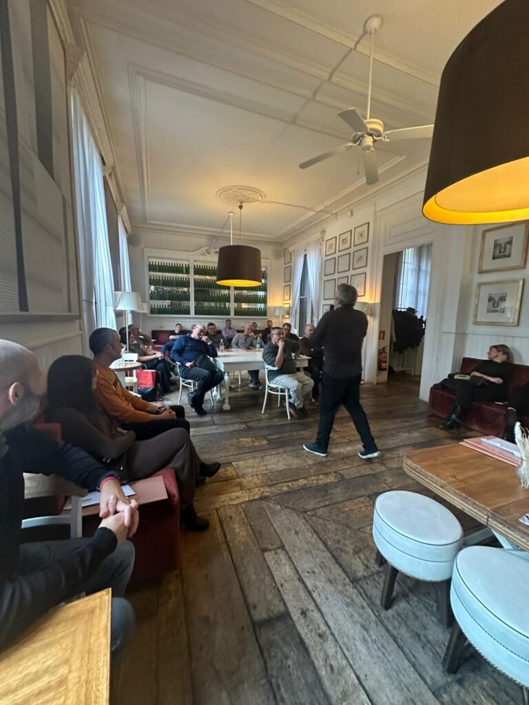 monólogo personalizado de empresa